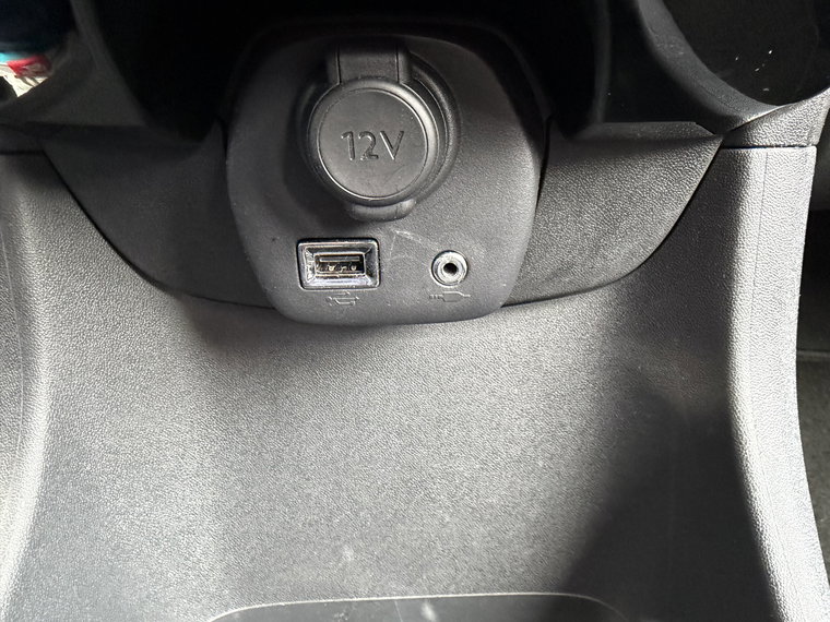 Vehicle Image 36