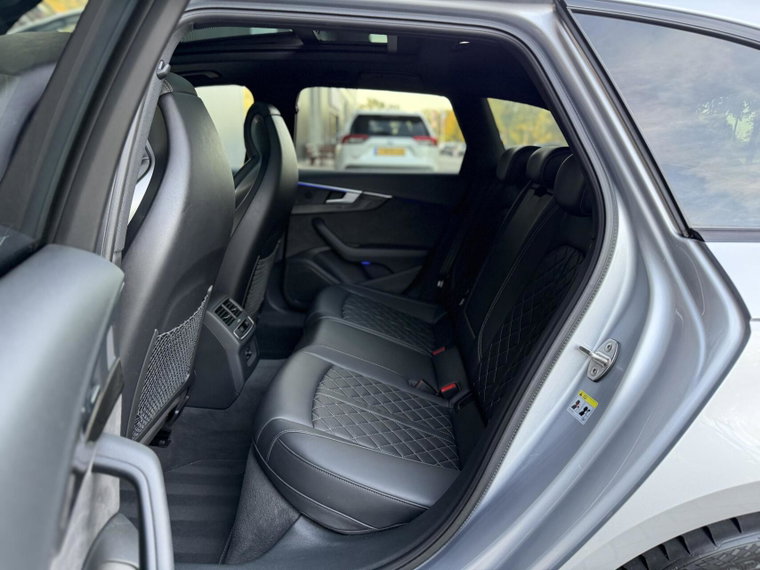 Vehicle Image 39
