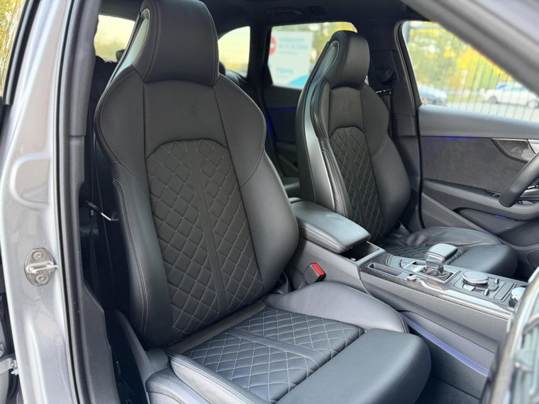 Vehicle Image 45