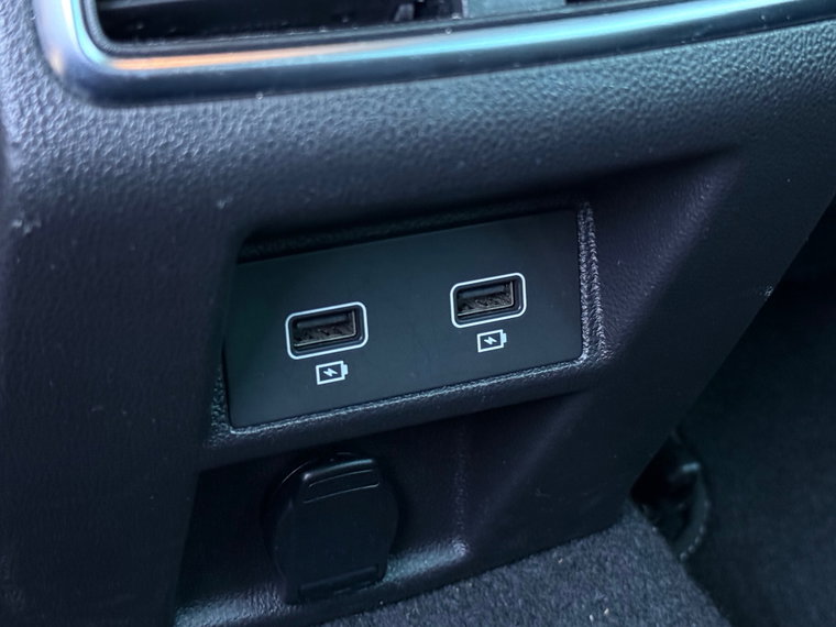 Vehicle Image 34