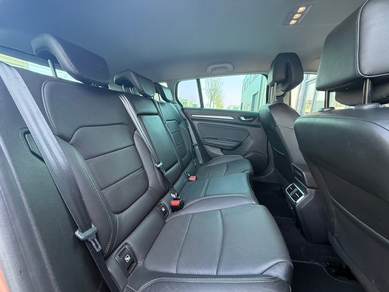 Vehicle Image 35