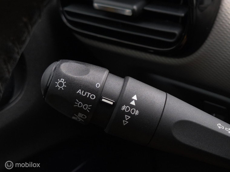 Vehicle Image 42