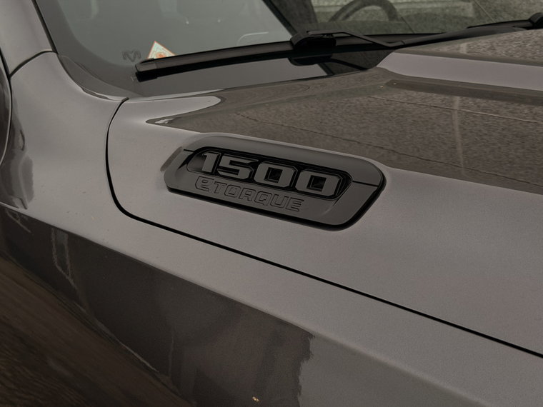 Vehicle Image 24