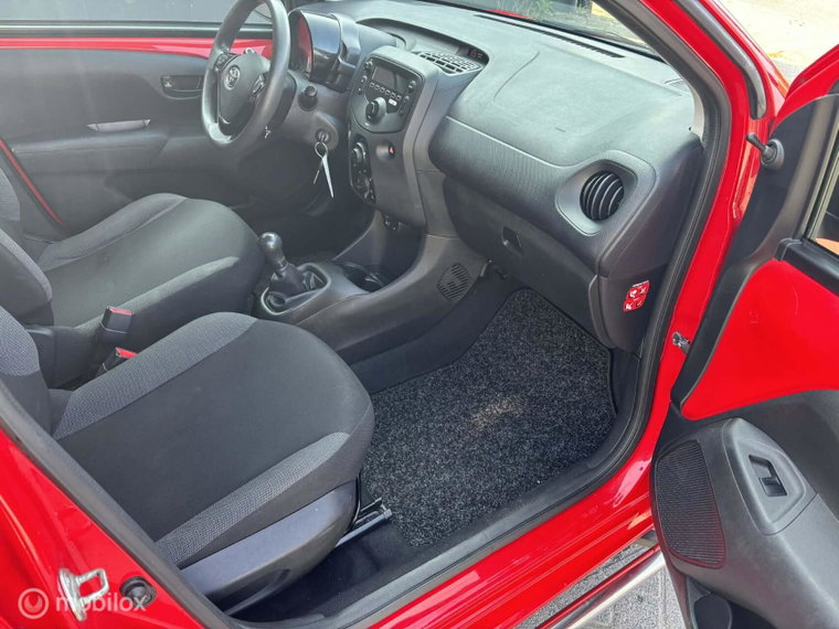 Vehicle Image 18