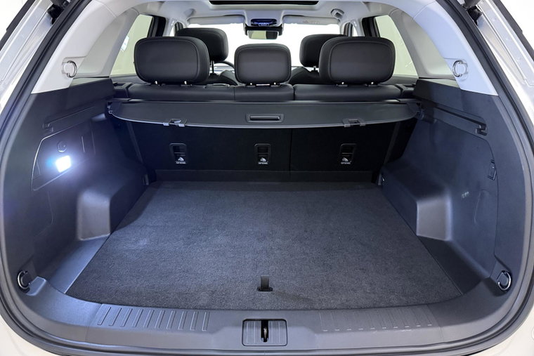 Vehicle Image 13