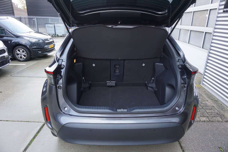 Vehicle Image 12