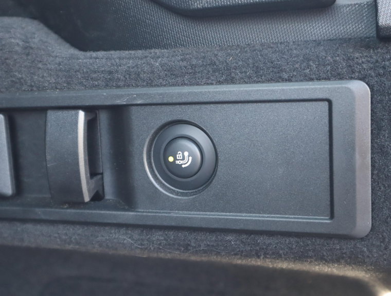 Vehicle Image 40
