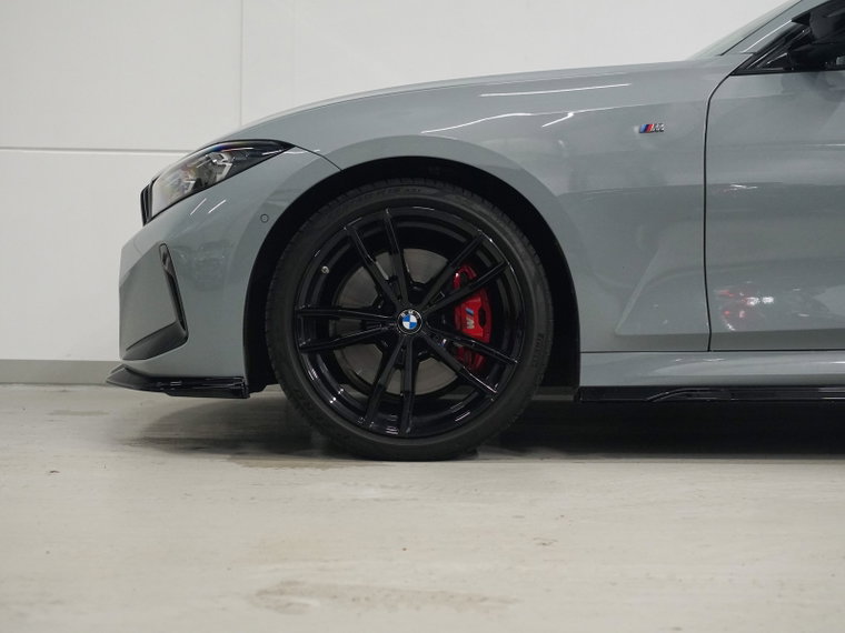Vehicle Image 40