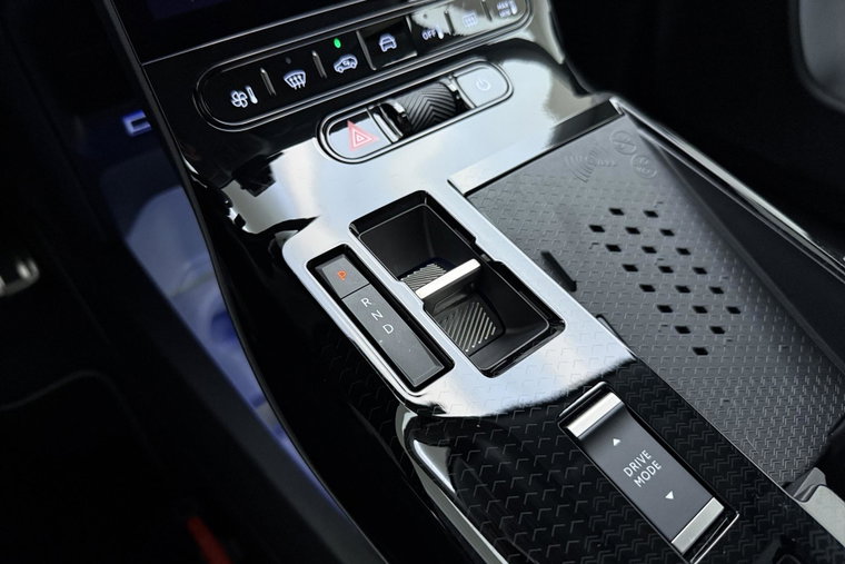 Vehicle Image 36
