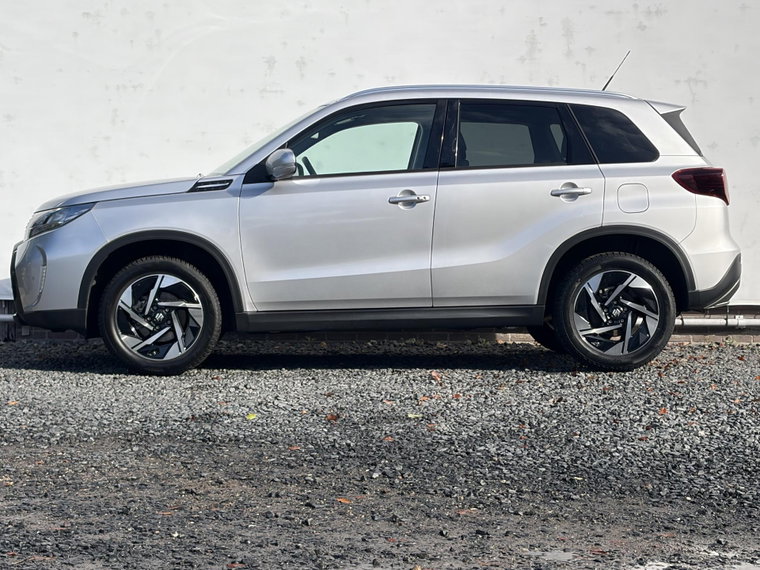 Vehicle Image 14