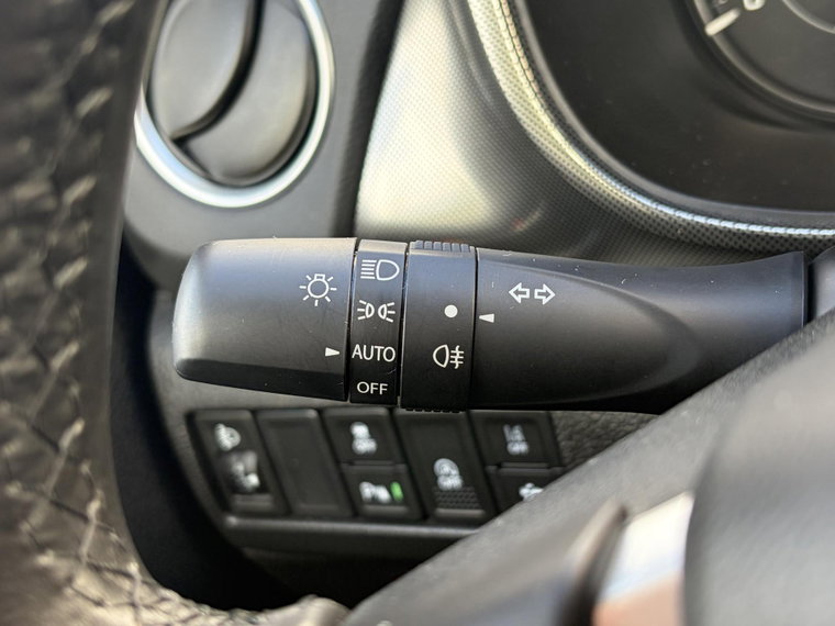 Vehicle Image 24