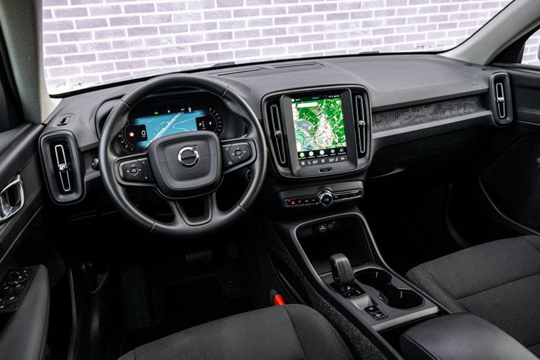 Vehicle Image 10