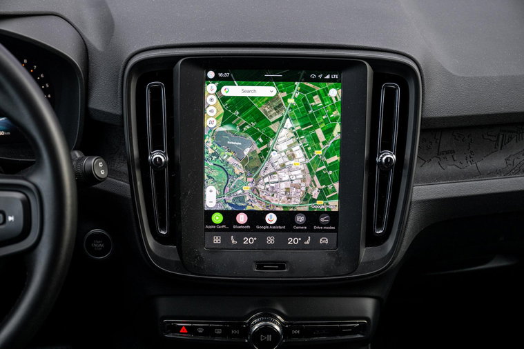 Vehicle Image 11