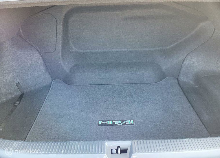 Vehicle Image 36