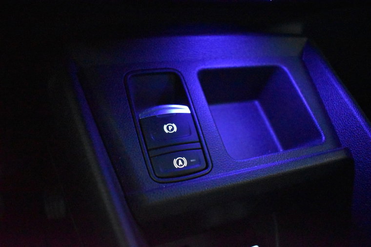Vehicle Image 38
