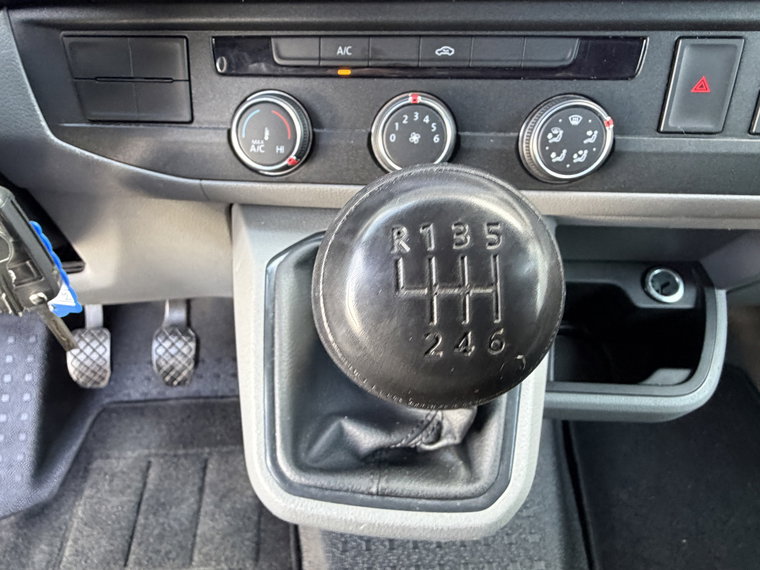 Vehicle Image 29