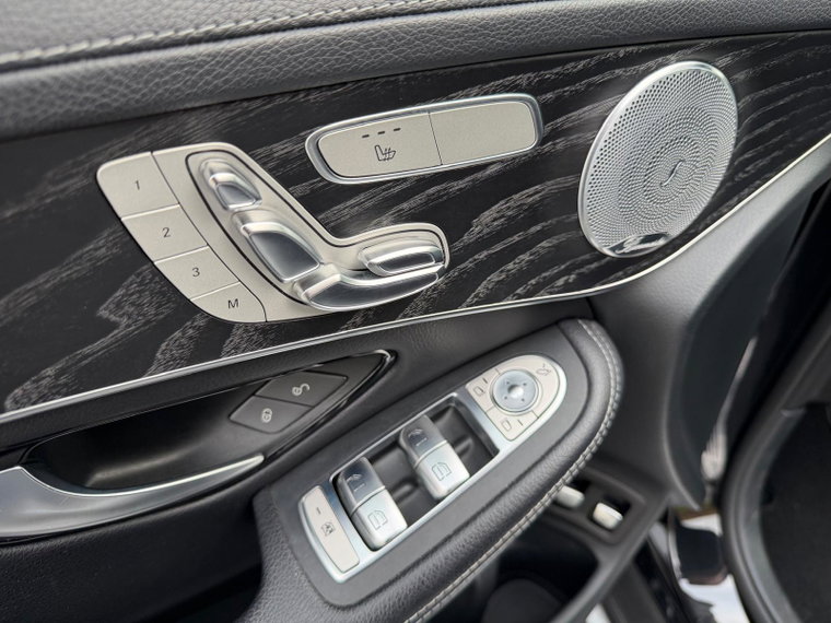 Vehicle Image 27