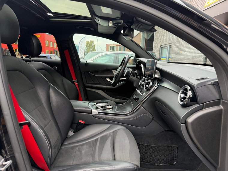 Vehicle Image 38