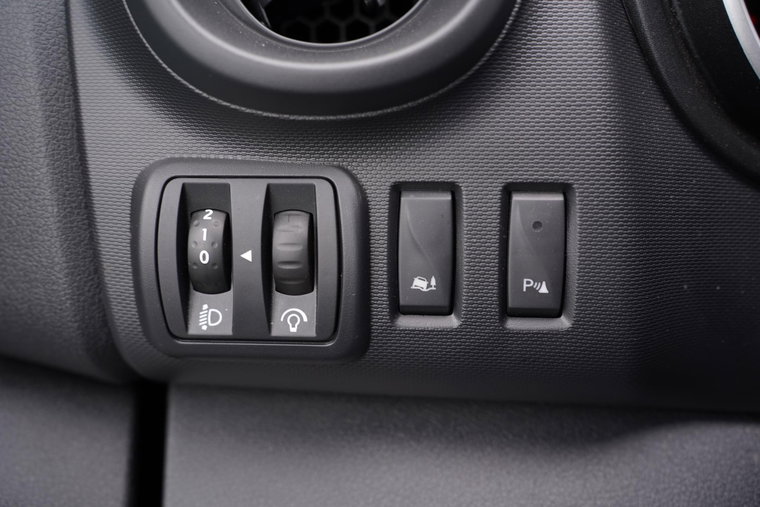 Vehicle Image 30