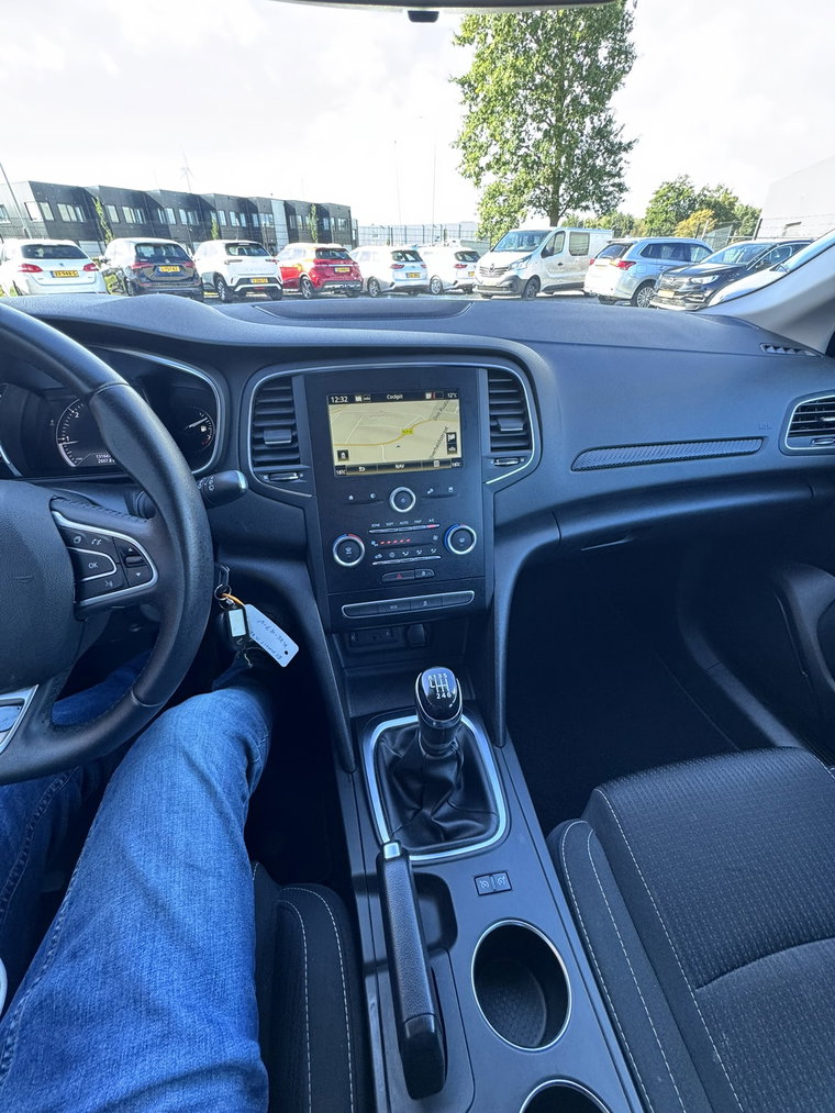 Vehicle Image 18