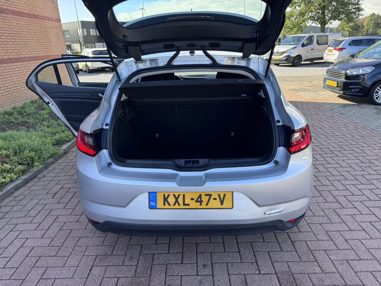 Vehicle Image 26
