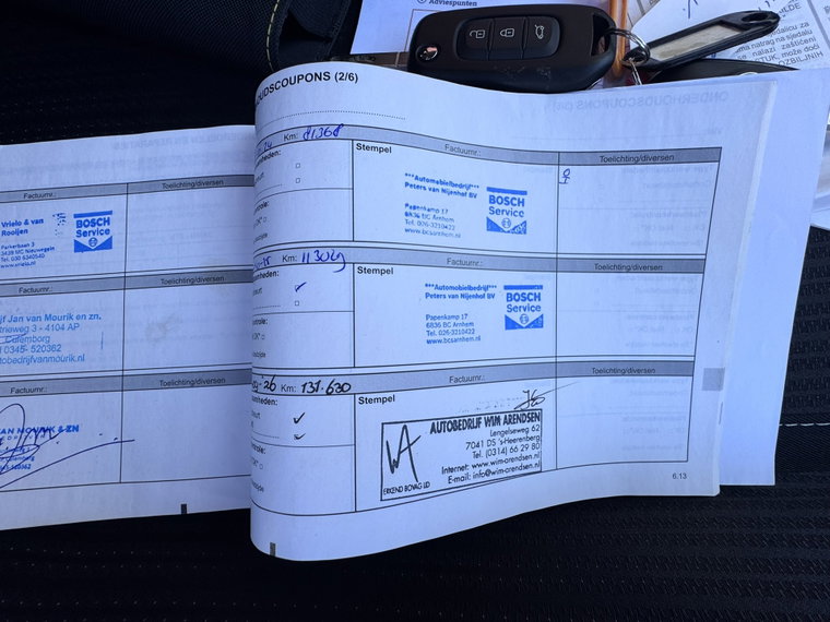 Vehicle Image 35