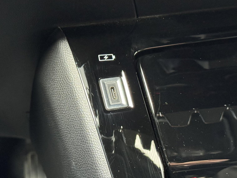 Vehicle Image 45