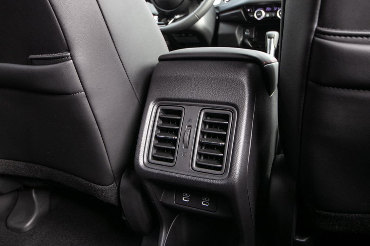 Vehicle Image 40