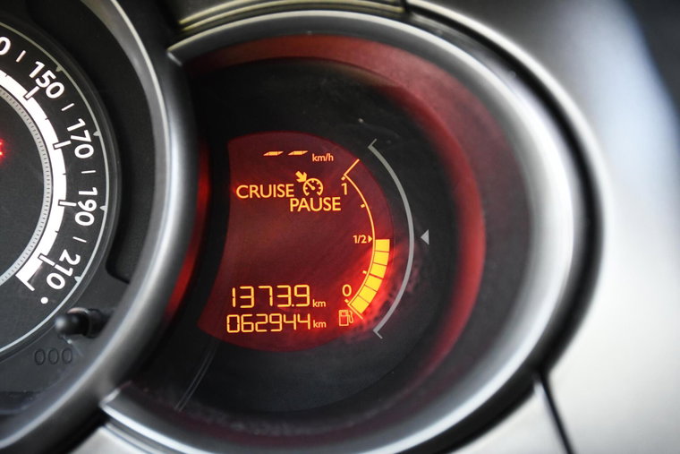 Vehicle Image 8