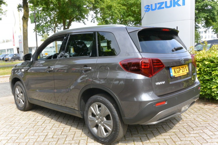 Vehicle Image 6