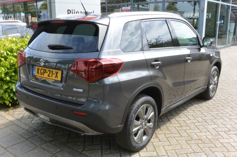 Vehicle Image 9