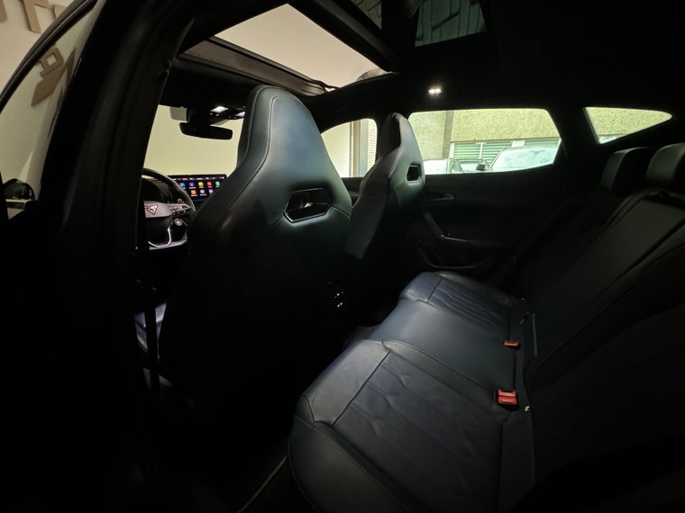 Vehicle Image 33
