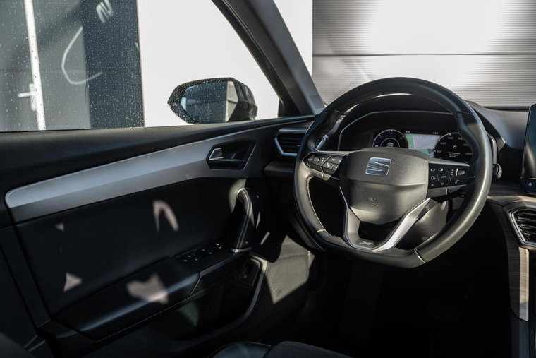 Vehicle Image 17