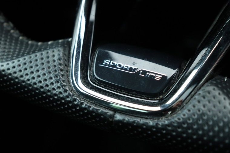Vehicle Image 30