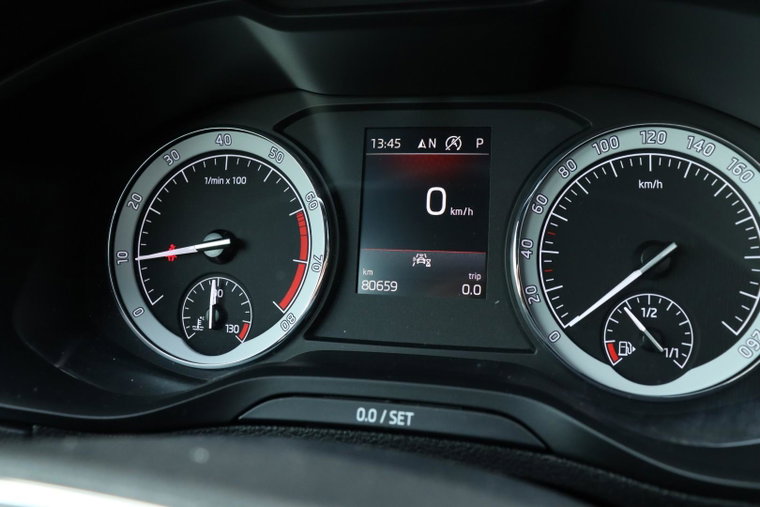 Vehicle Image 38