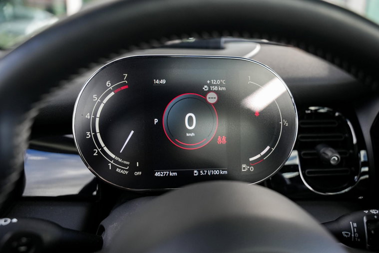 Vehicle Image 10