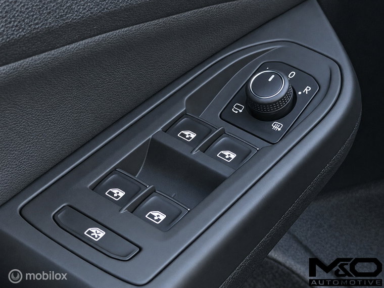 Vehicle Image 45