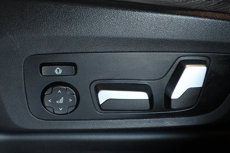 Vehicle Image 39