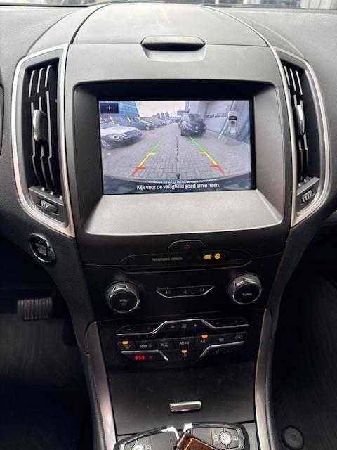 Vehicle Image 33