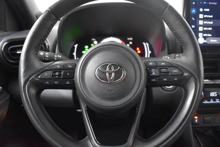 Vehicle Image 14