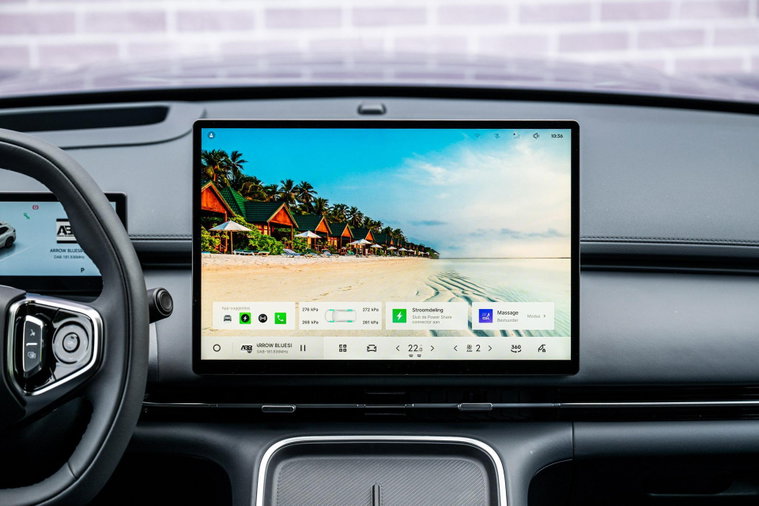 Vehicle Image 15