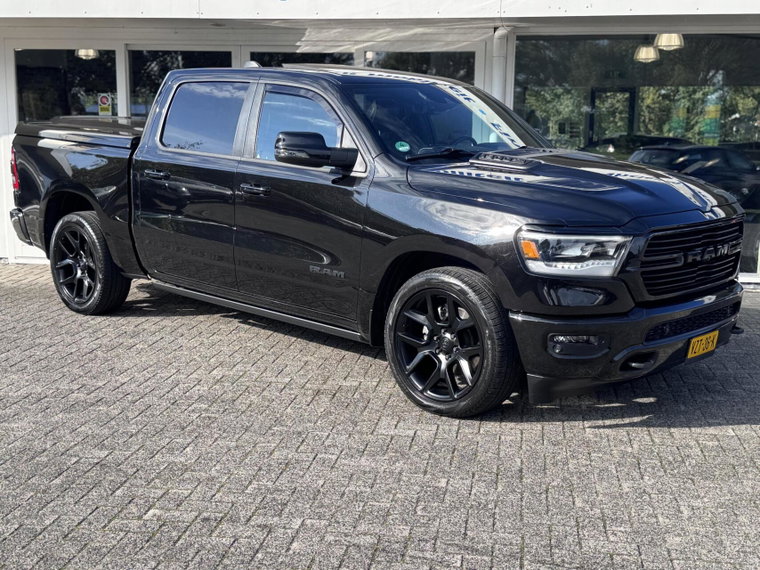 Vehicle Image 7