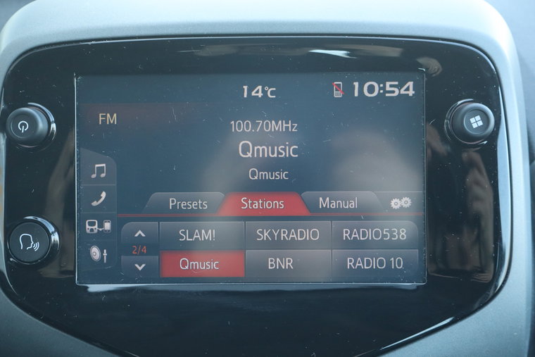 Vehicle Image 9