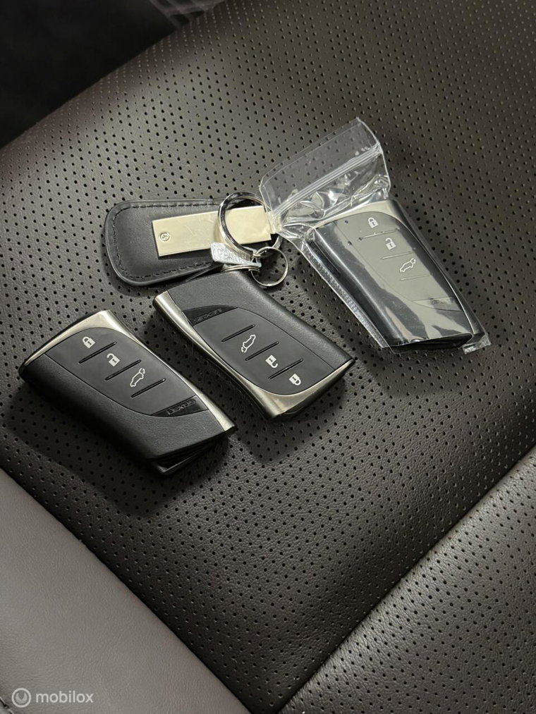 Vehicle Image 27