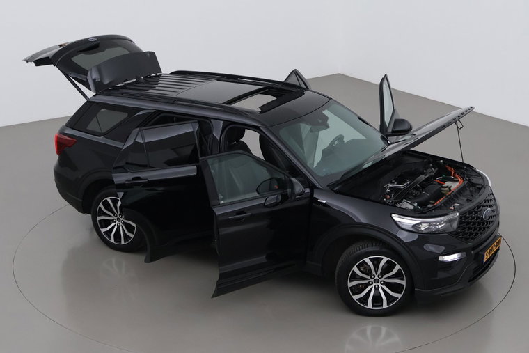 Vehicle Image 6