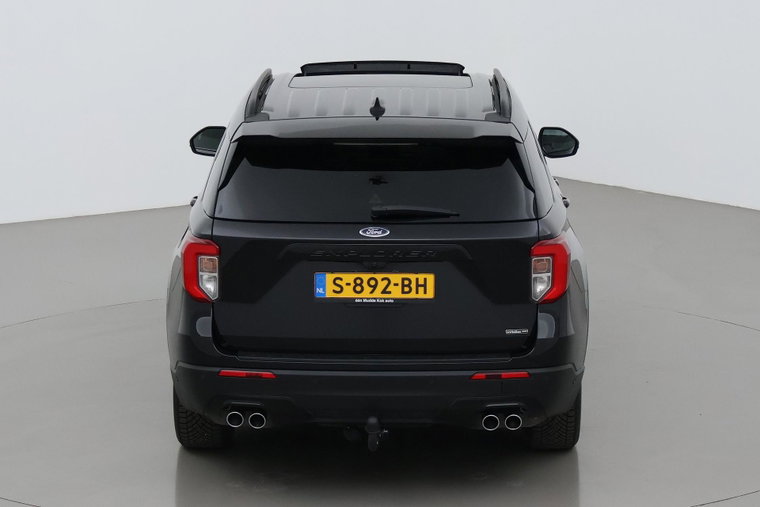 Vehicle Image 9