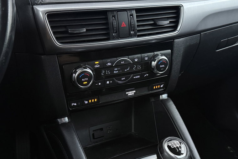 Vehicle Image 26