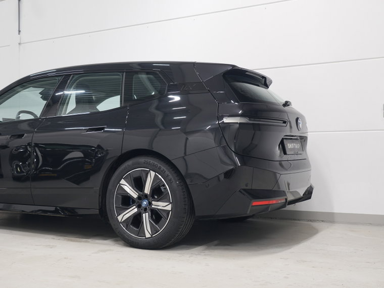 Vehicle Image 38
