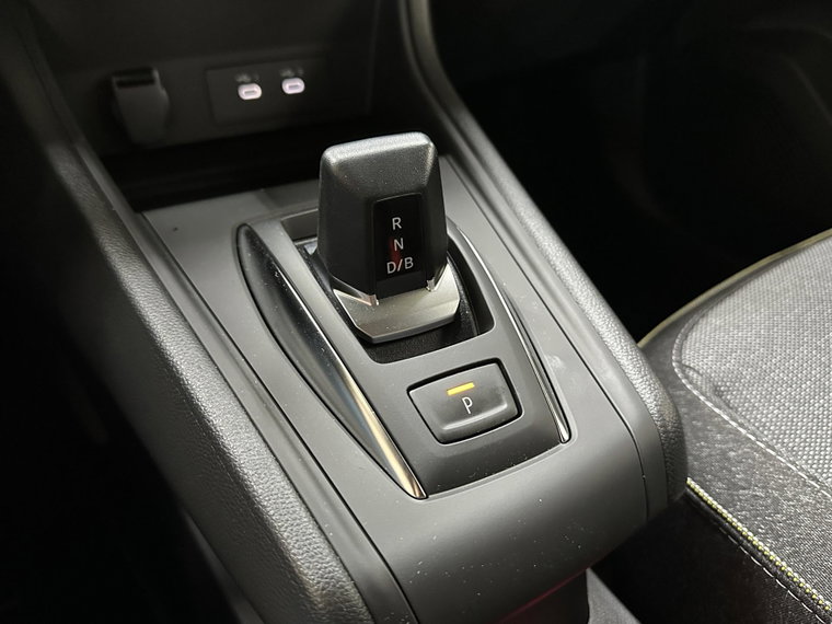 Vehicle Image 24