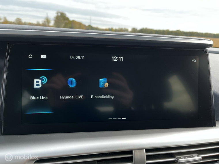 Vehicle Image 38